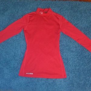 women's Under Armour cold gear fitted shirt.